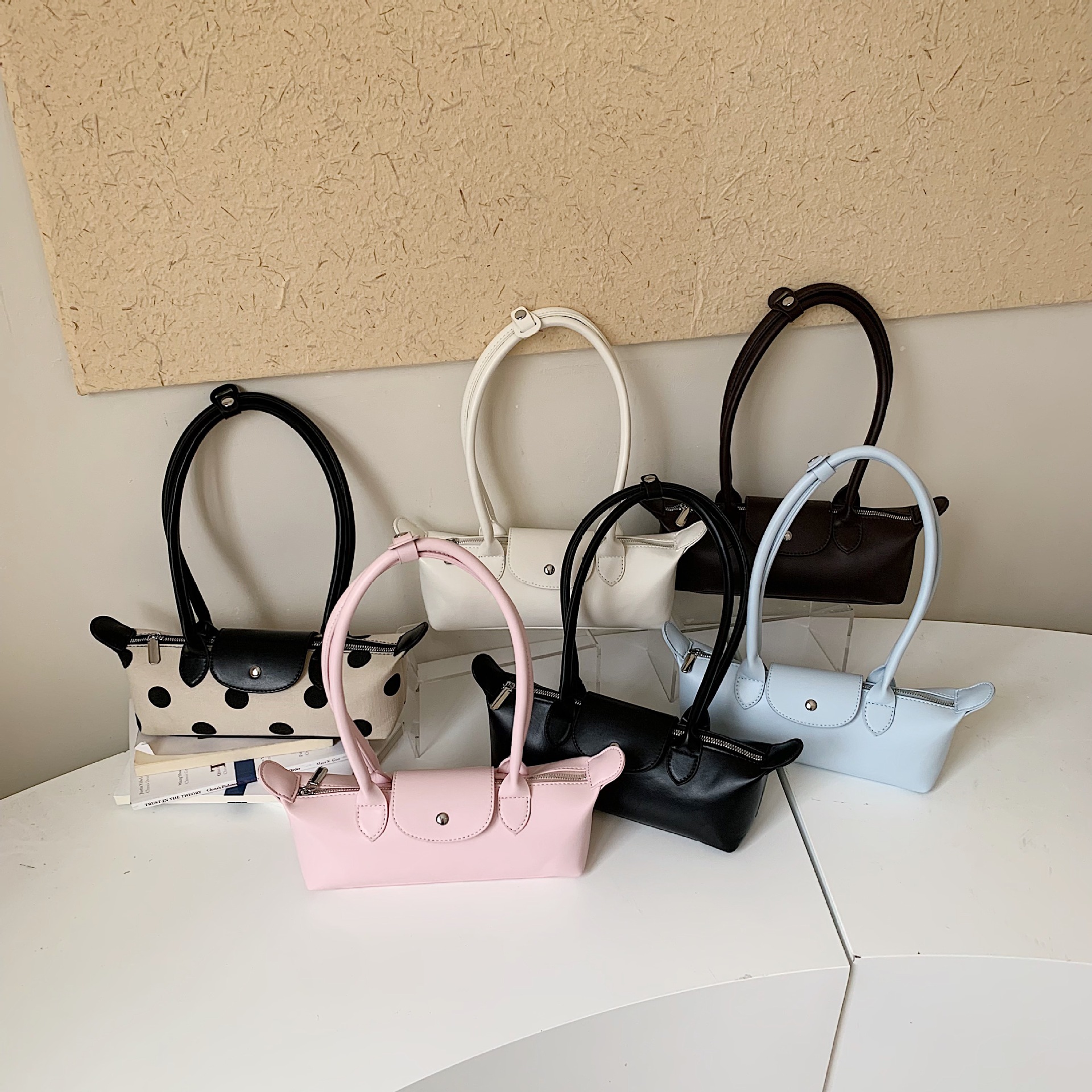 Bolsa de estilo francés nicho lujoso, bolsa de bolsillo de estilo extranjero, bolsa de bolsillo de estilo transfronterizo, bolsa de viaje diario, bolsa de hombro, bolsa de brazo
