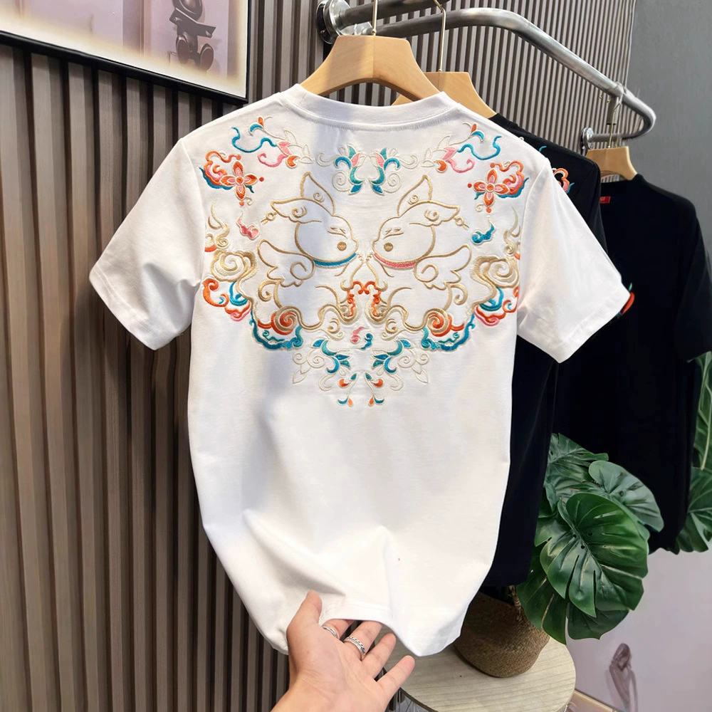 Модная мужская футболка с короткими рукавами и этнической вышивкой в ​​китайском стиле, новинка лета 2025 года, свободная базовая рубашка с половиной рукавов