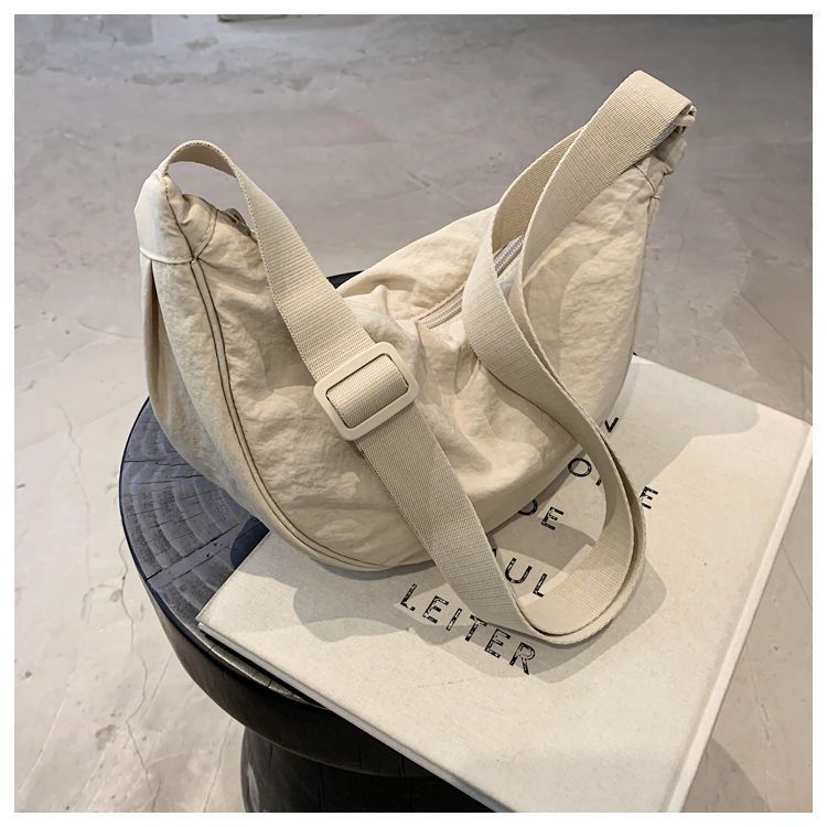 Camerino Stesso stile Studentessa Nuova Borsa a tracolla da donna con gnocco in nylon a spalla singola_voghion.com