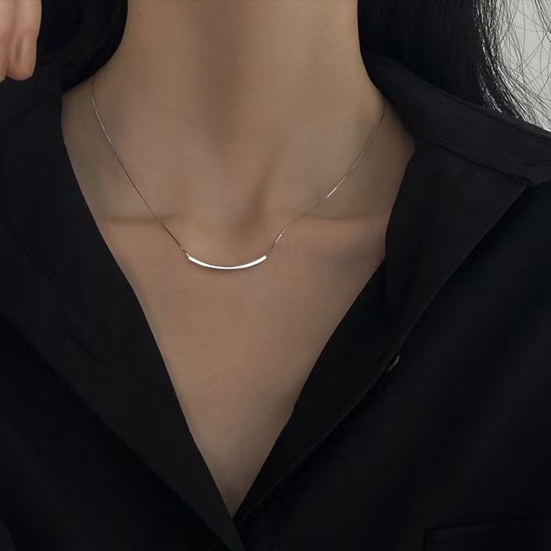 Smile Silver Plated Necklace Women's Summer Clavicle Chain Light Luxury Niche Light Luxury Advanced Simple Cold Style All-match Jewelry