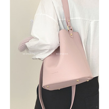 韩版小众高级质感2023新款腋下包包时尚手提包水桶包百搭斜挎包