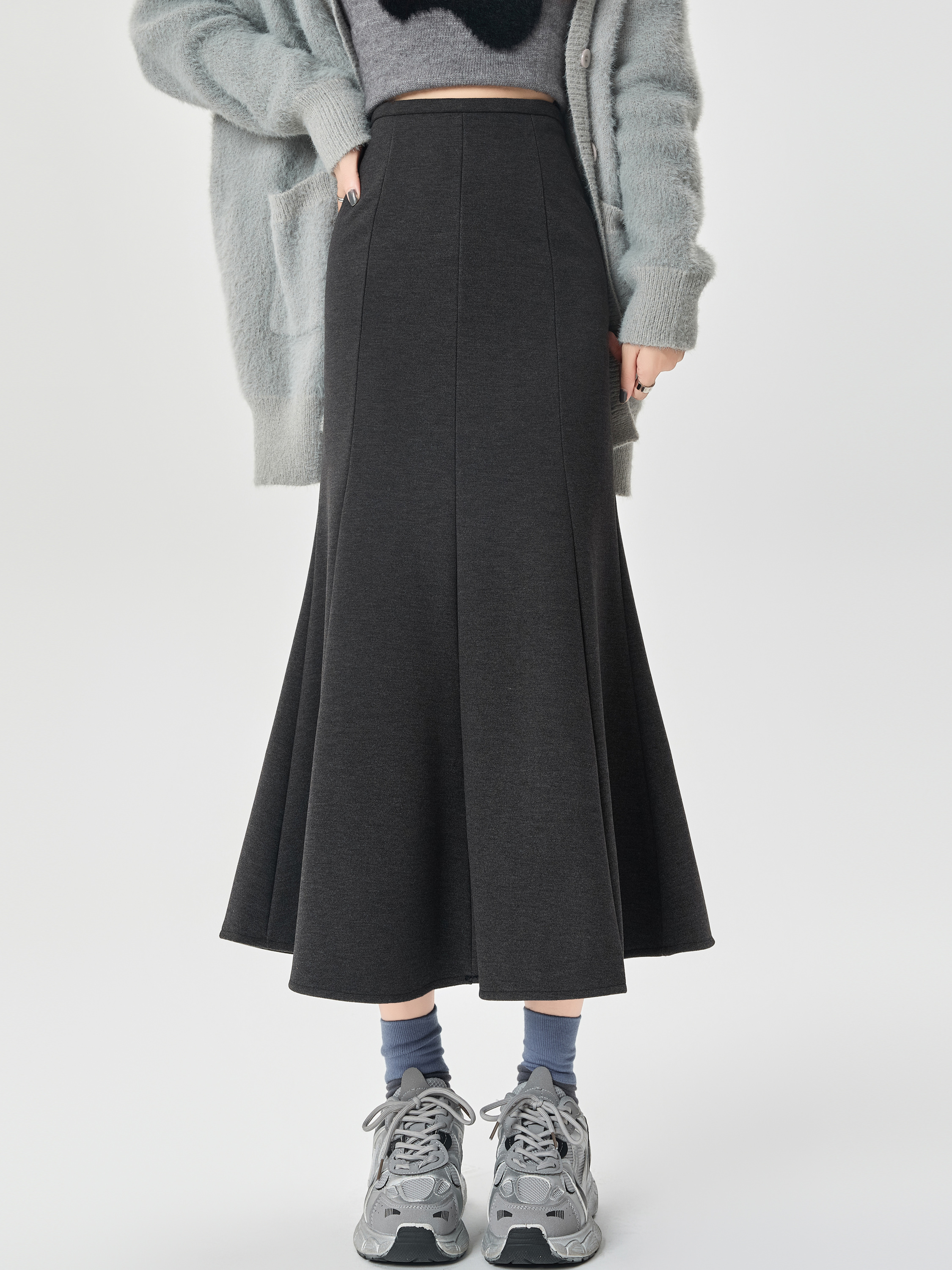 Gray Thickeneded Woolen Skirt for Women, Autumn and Winter Style, Small Butt-Covering Suit, Fishtail Skirt, Slimming Look High-Waisted Long Skirt