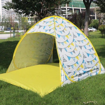 Avtomobil dam çadırları, Beach tent in stock - blue-flag-about-2-people