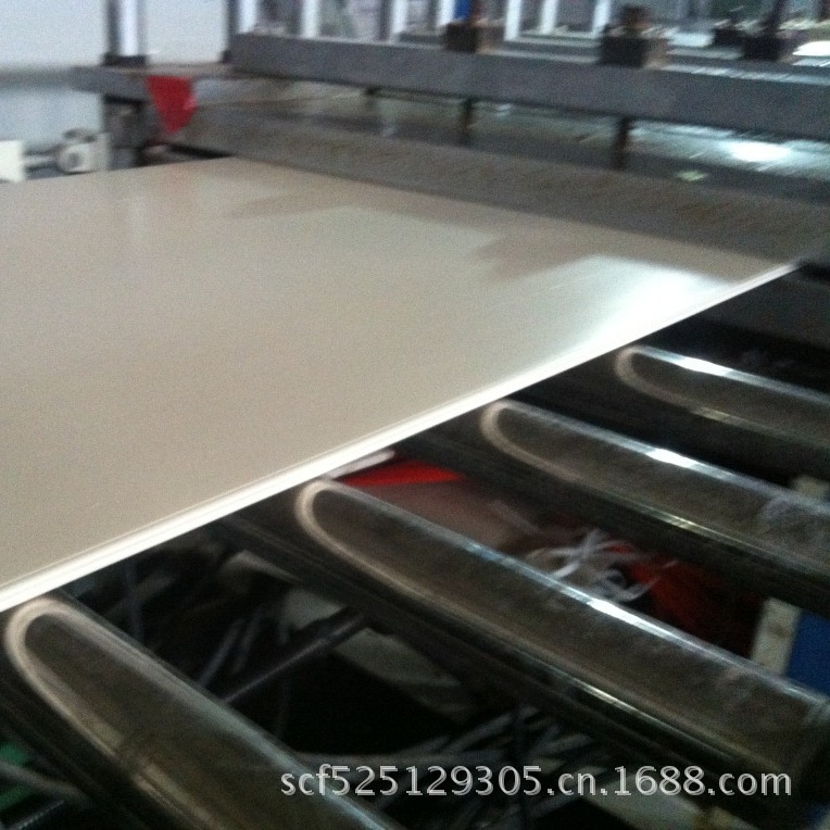 厂家直销1700mm结皮发泡板材模具