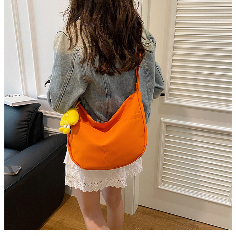Simple solid-color canvas bag 2024 new style Japanese large-capacity single-shoulder dumpling bag, versatile for school and commuting crossbody bag undefined