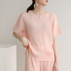 Manufacturer direct supply of new summer high-end pleated large size casual loose small V slit neck personalized fashion T-shirt