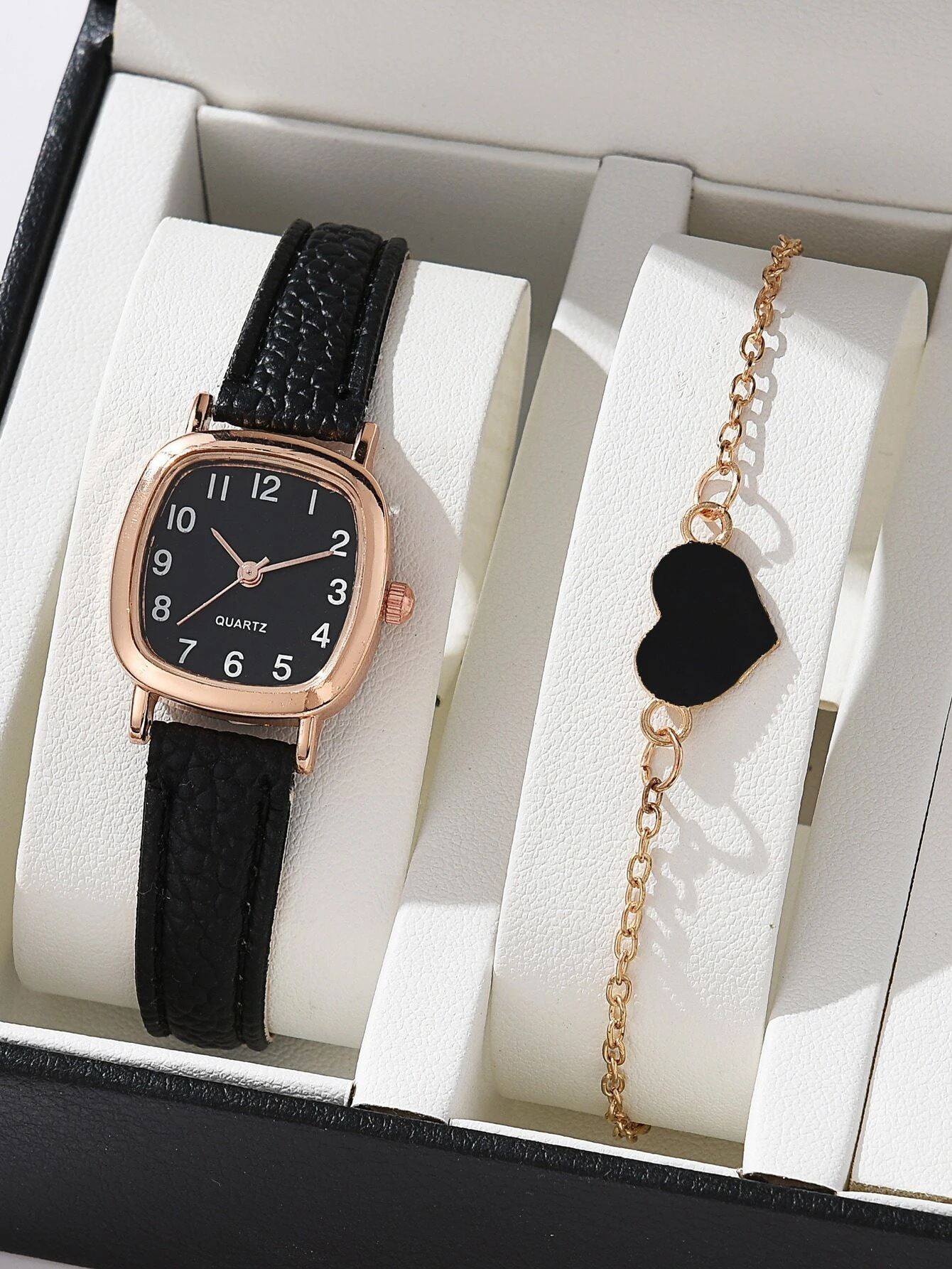 Square watch female middle school student simple Harajuku temperament small dial Korean style artistic retro belt quartz watch_voghion.com