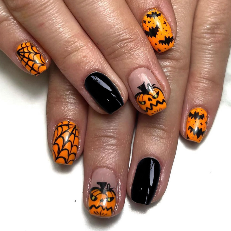 Short Shiny Square Armor Press Nails Full Coverage Fake Nails Halloween Devil Pumpkin Bat Spider Web Black