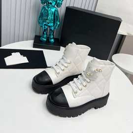 鼎版 小香风菱格金属链条C扣马丁靴女24新款真皮绑带厚底增高休闲