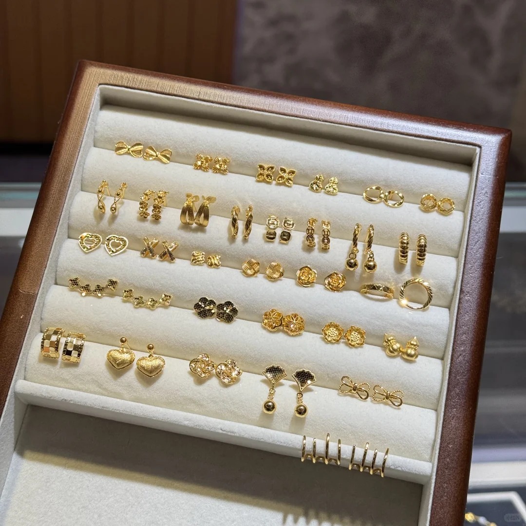 金色耳环女新款爆款复古港风高级感气质耳圈小众设计金属耳饰批发