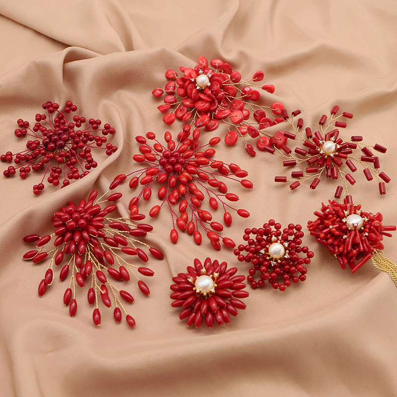 Broche de perlas naturales con borlas de bambú marino y flores, moda de alta gama, redondo y exquisito, broche de perlas estilo Chanel de alta calidad para mujer.