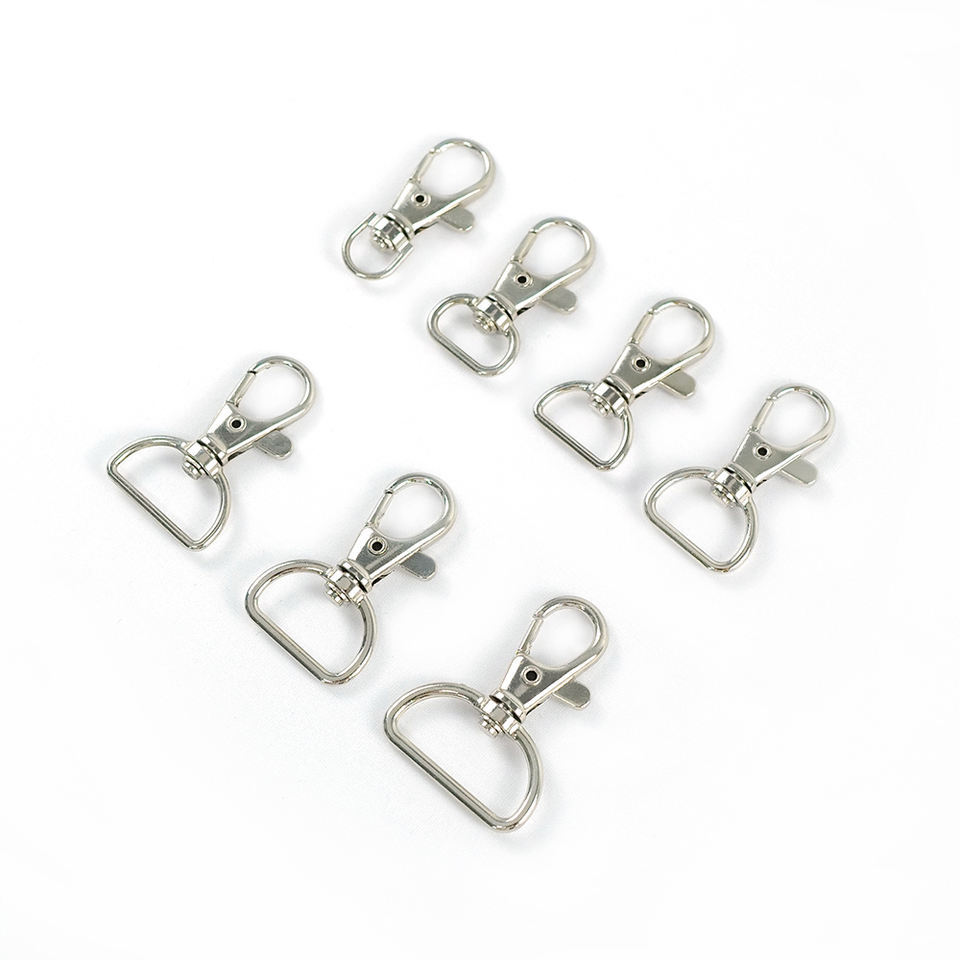 Fábrica al por mayor nueva DIY aleación de zinc llavero langosta broche bolsa accesorios hardware perro hebilla al por mayor en stock