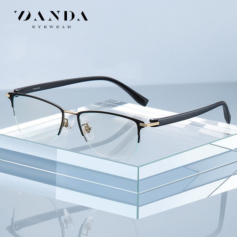 Directo de fábrica gafas de titanio puro hombres de negocios anti-azul gafas de luz ST6212 ultra ligero miopía gafas lisas