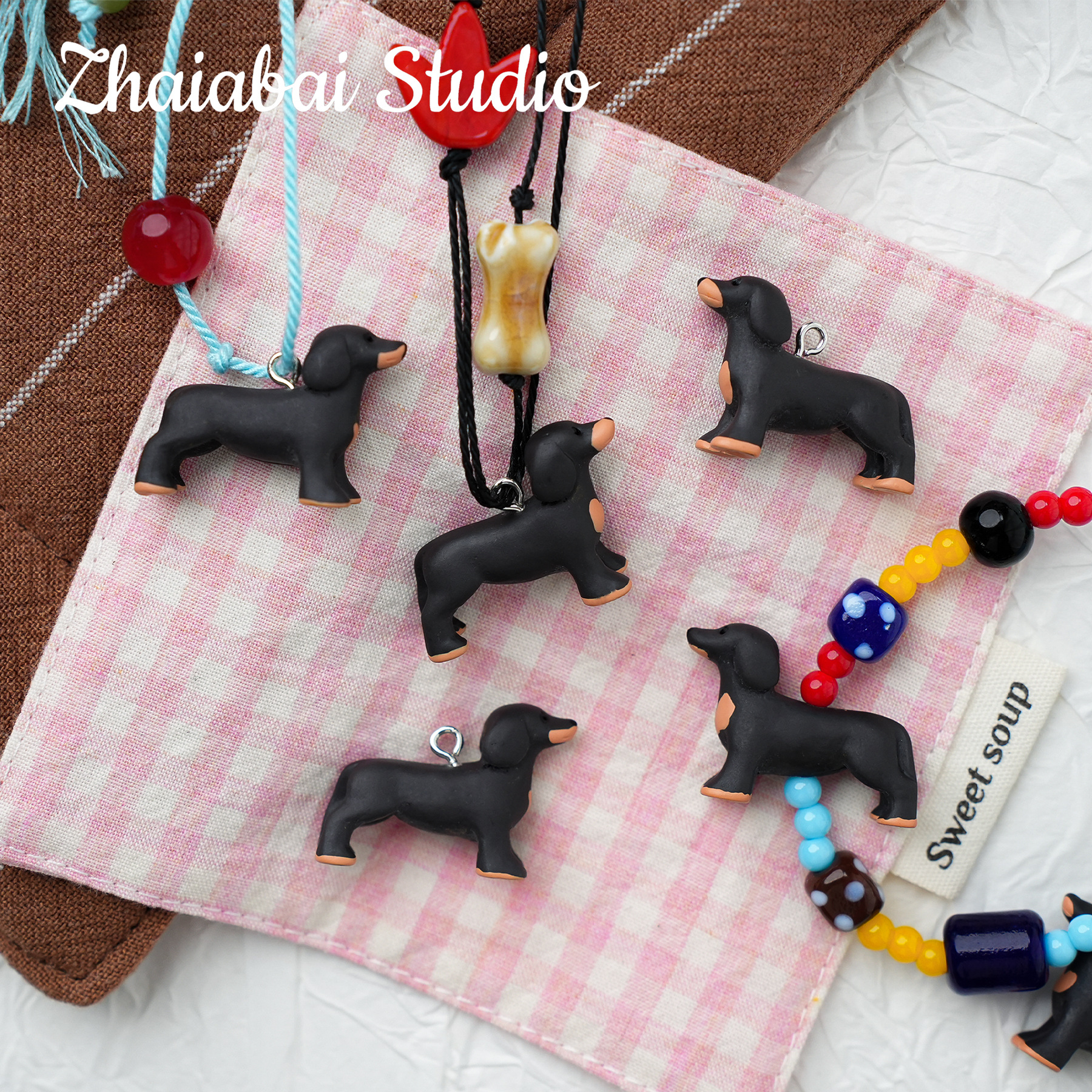 작은 빨간 책 같은 귀여운 닥스 훈트 구슬 펜던트 수제 DIY 목걸이 휴대 전화 체인 팔찌 구슬