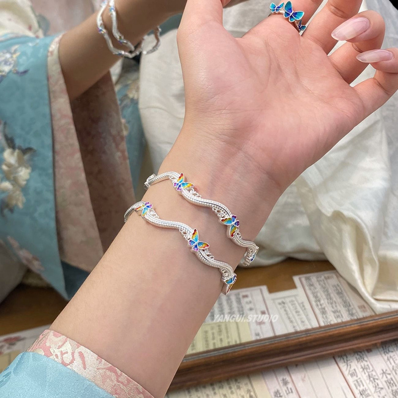 New Chinese-style colorful butterfly enamel bracelet, elegant and unique, high-end, subtly luxurious, versatile and easy to match.