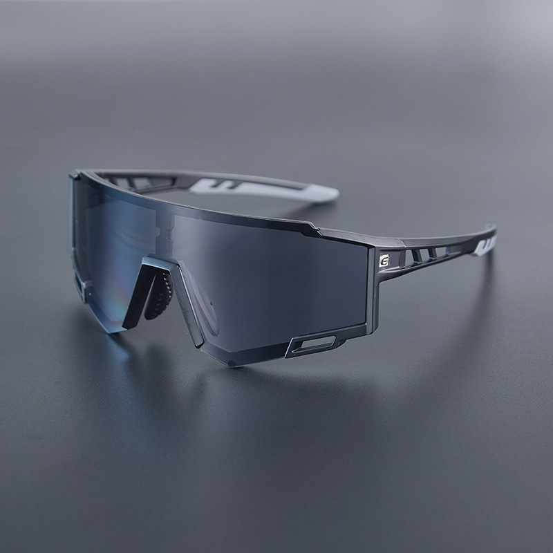 Cross border Riding glasses outdoors day and night Dual use Discoloration motion glasses Bicycle ultraviolet-proof Polarized Wind mirror