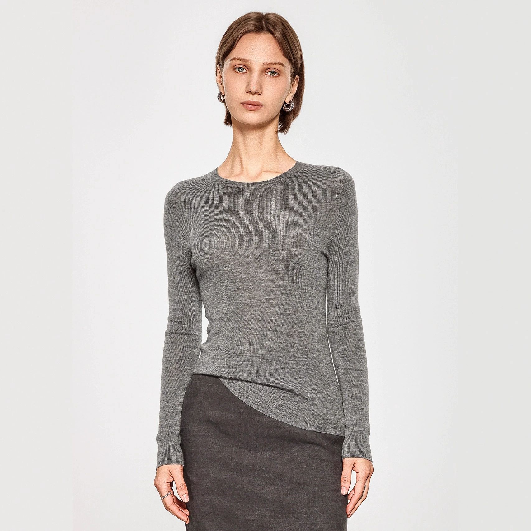 Skin-Friendly Version of Machine Washable Wool Seamless Fully Molded Round Neck Versatile Bottoming Women's Sweater