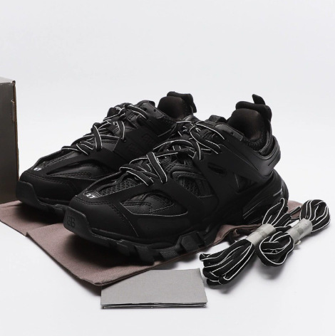 In-stock and ready to ship: Paris 3rd generation track3.0 with LED lights, couple's sports casual retro height-increasing dad shoes In-stock and ready to ship: Paris 3rd generation track3.0 with LED lights, couple's sports casual retro height-increasing dad shoes