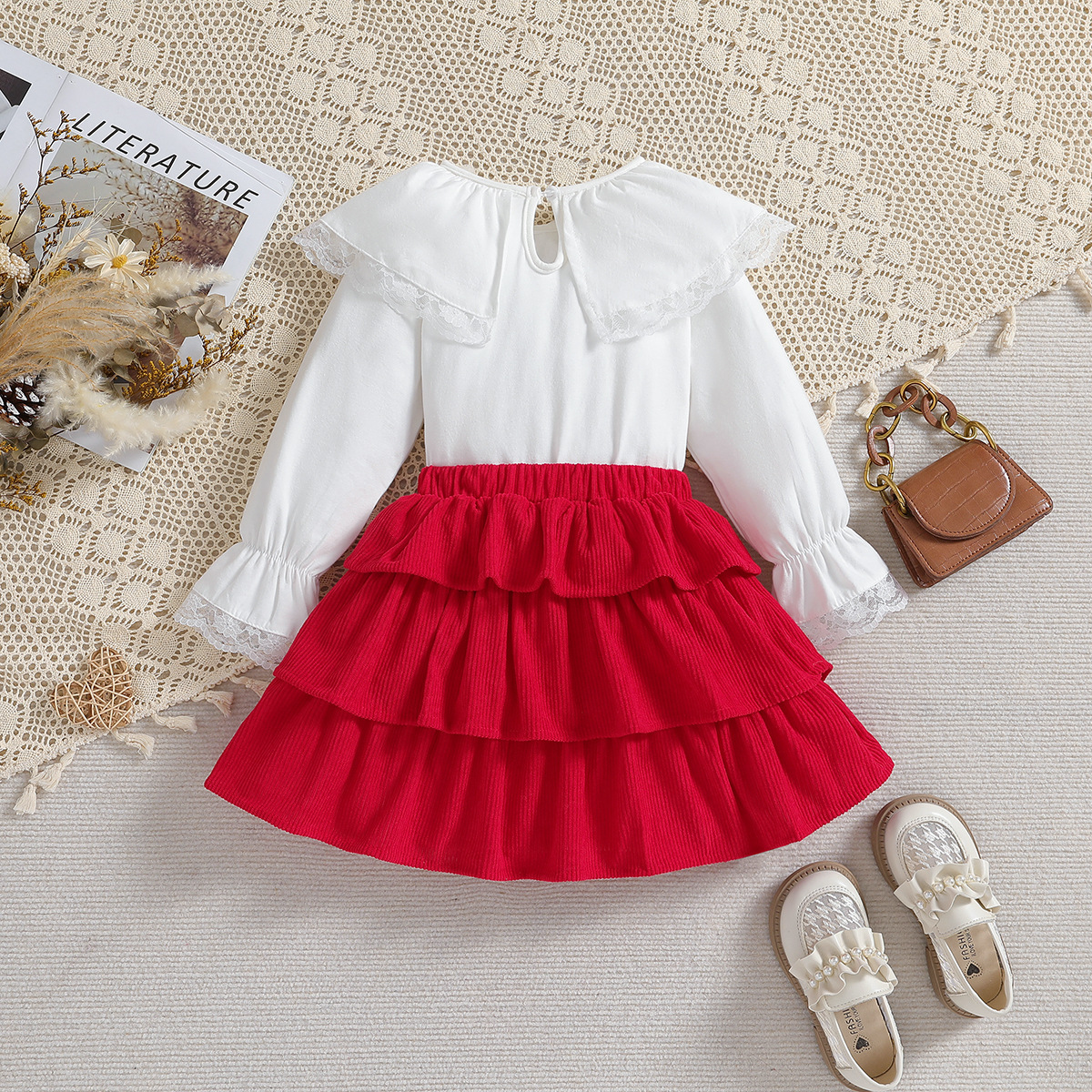 Girls Lace Top And Corduroy Skirt Set For Autumn Outfits_voghion.com