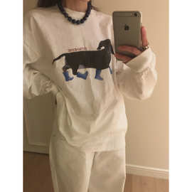 现 2026春季新款韩国东大门baby酱腊肠狗印花宽松长袖T恤