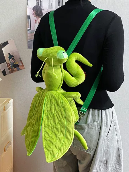 Simulated insect mantis plush toy backpack, personalized doll decoration, science education prop, children's gift bag