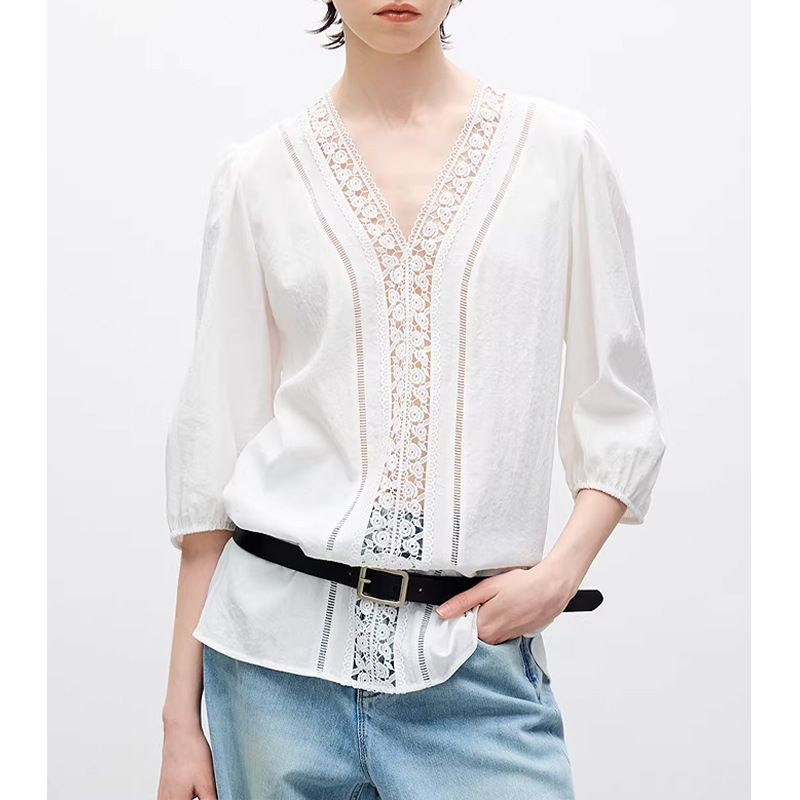 【Di*Dingdan】High-End Elegant White V-Neck Lace Patchwork Three-Quarter Sleeve Women's Shirt, Stylish Office Top 【Di*Dingdan】High-End Elegant White V-Neck Lace Patchwork Three-Quarter Sleeve Women's Shirt, Stylish Office Top