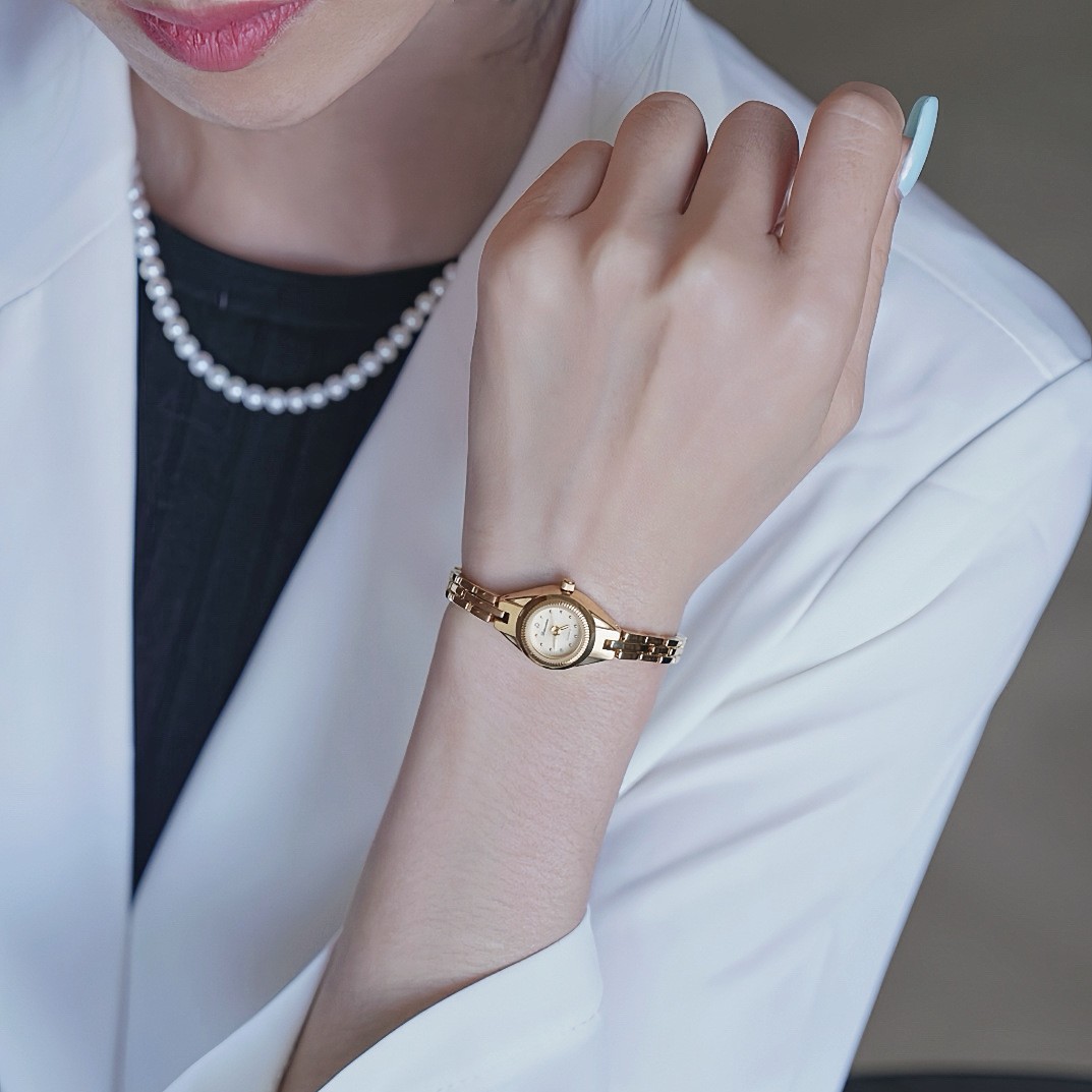 Dimeina Vintage Round Small Bracelet Thin Gold-Plated Strap Waterproof Quartz Live Streaming Commuter Gold Watch