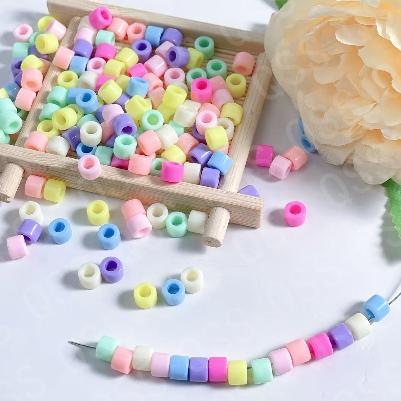 Acrylic beads