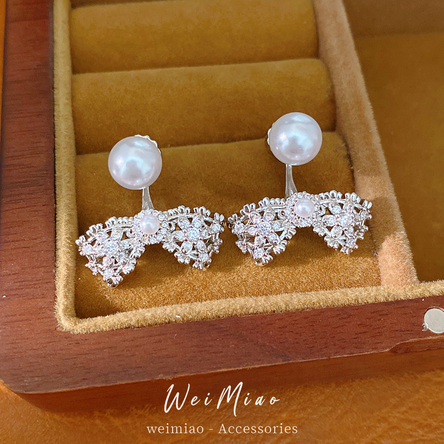 Agujas de plata Zircon arco perlas perlas orejetas coreanas exquisitas cotidianas de viaje versátil pendientes ligeros de lujo alta sensación de orejetas
