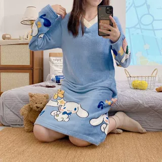 保暖长袖女士睡裙珊瑚绒家居服可外穿秋冬季睡衣厚款法兰绒中长款