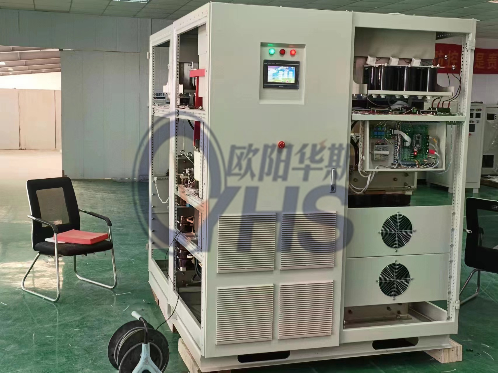ŷ����˹����630KVA��Ƶ��Դ����������Ǩ�����440V 60HZ