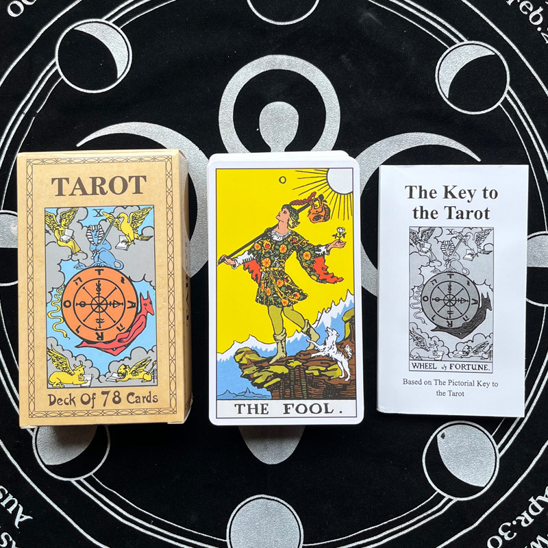 Tarocchi in versione inglese di grandi dimensioni (7*12 cm) con istruzioni cartacee e carte oracolari._voghion.com