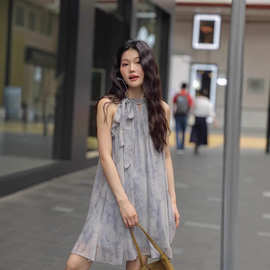 新中式国风挂脖吊带连衣裙女装2026新款夏季小个子小众设计感短裙