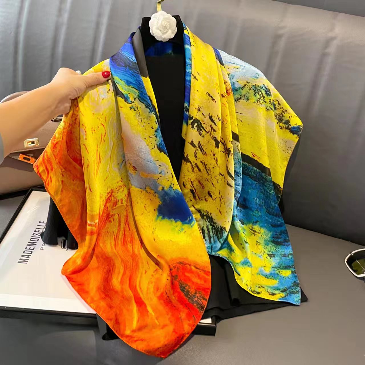 Women's Streetwear Color Block Imitated Silk Printing Scarf display picture 5