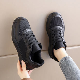 Lightweight Work Shoes for Work Comfortable Loose Spring and Summer Black Casual Sports All-match Kitchen Board Shoes