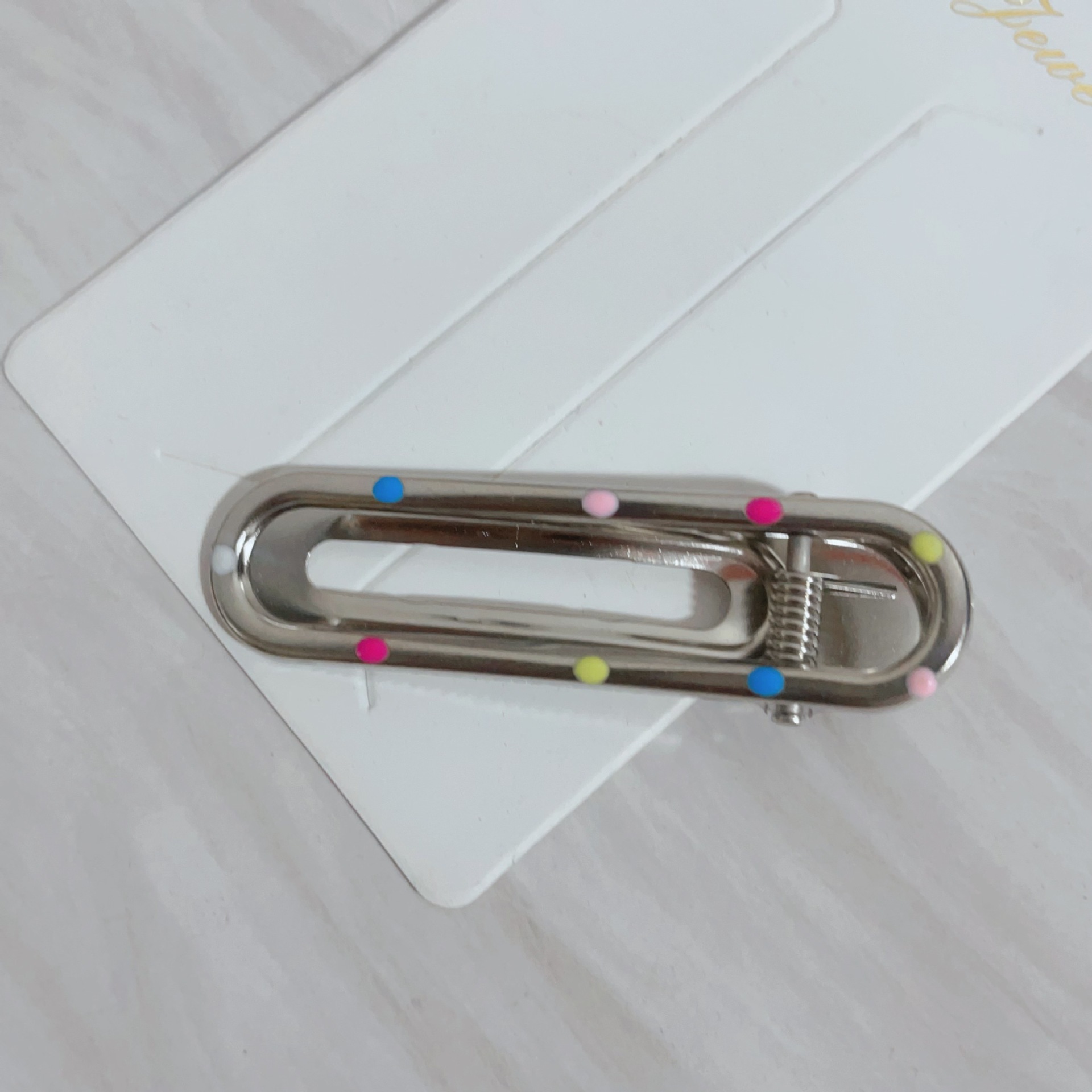 폴카 도트 라운드 트라이앵글 덕빌 클립