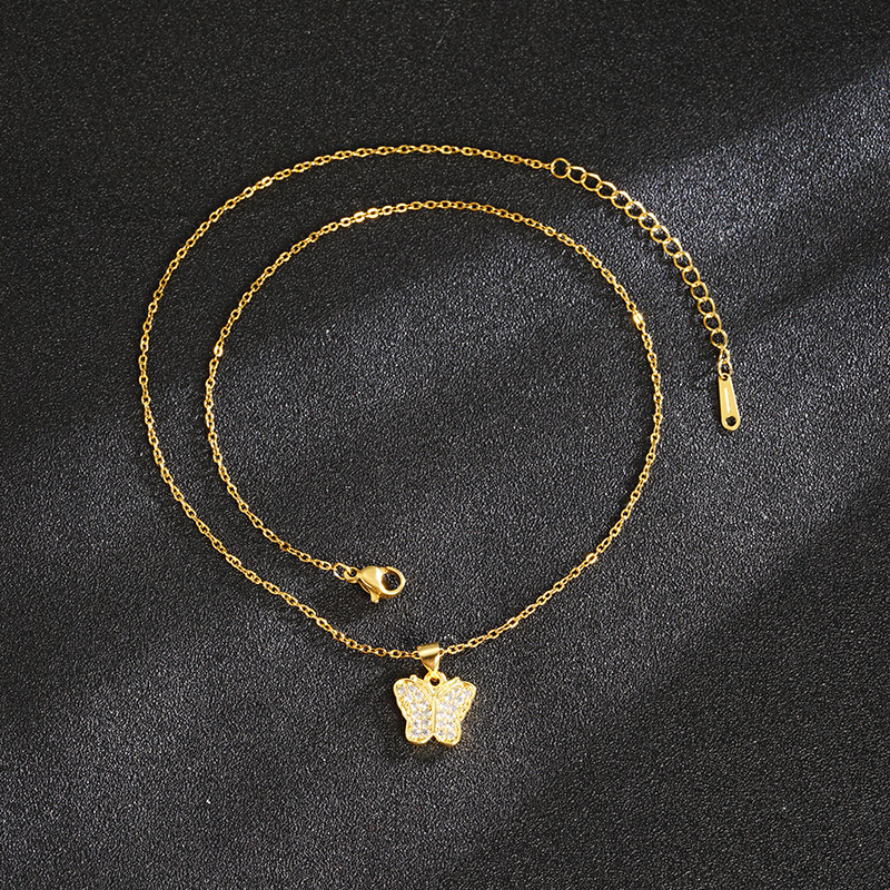 Nuevos productos vietnamita oro de arena ligero lujo mariposa imitación de diamante collar de diamante de color nicho femenino de alto nivel pendientes suministro transfronterizo