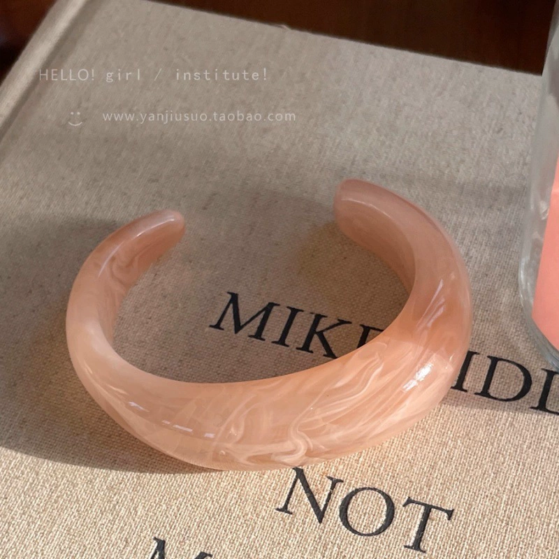Green Bracelet, Chinese Style Gradient Design, Simple Elegant Bangle