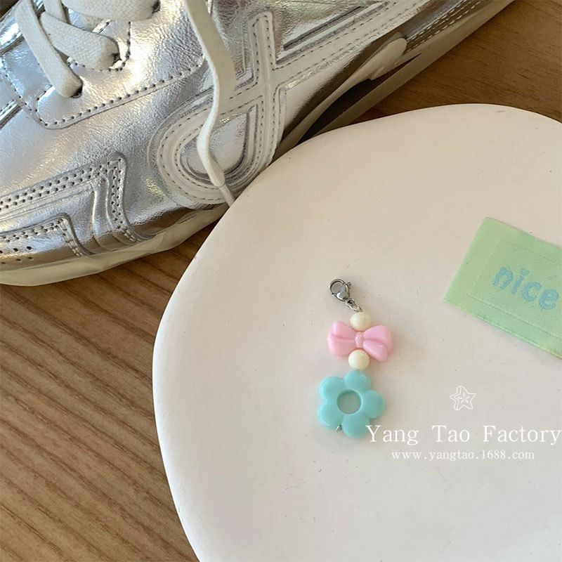 ¡Es súper caliente! Blogger, nuevo favorito, nicho, color brillante, zapatos de lazo, zapatos, botones de flores, zapatos deportivos, decoración