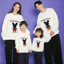 亲子装卫衣一家三四口家庭装2024新款潮后背米奇幼儿园班服母女装