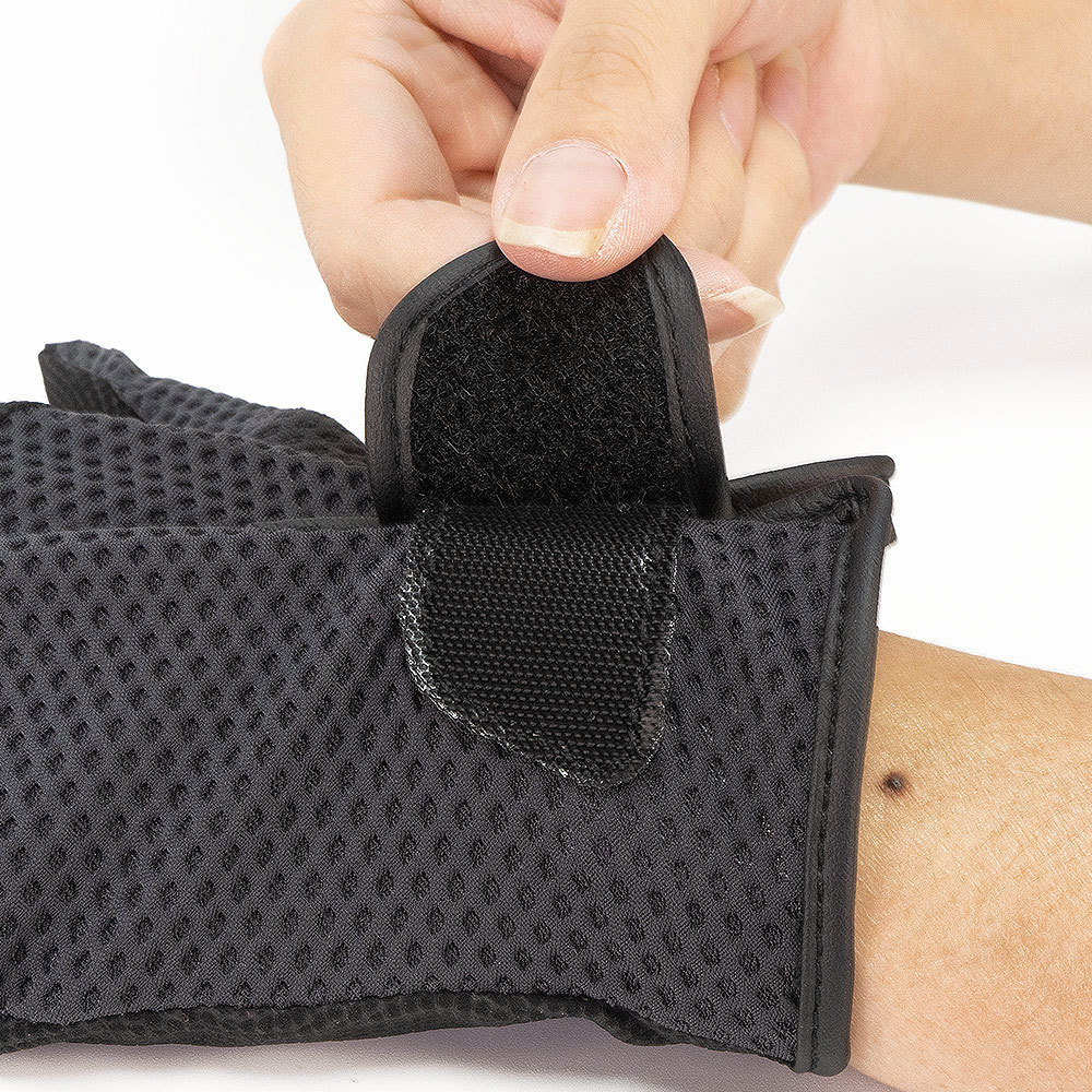 骑马手套 防滑耐磨透气户外骑行跑步运动比赛锻炼男女马术用品