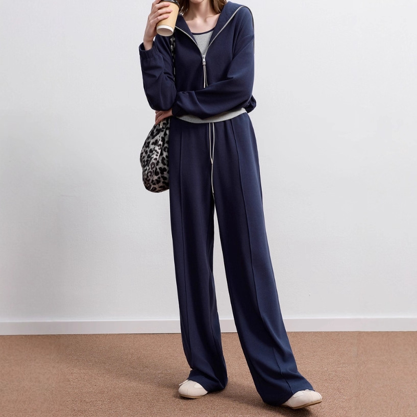 2025 Early Autum Casual Three-Piece Suit Navy Collar Sweatshirt Top T-Shirt Sweatpants Pants D403Nm216G00