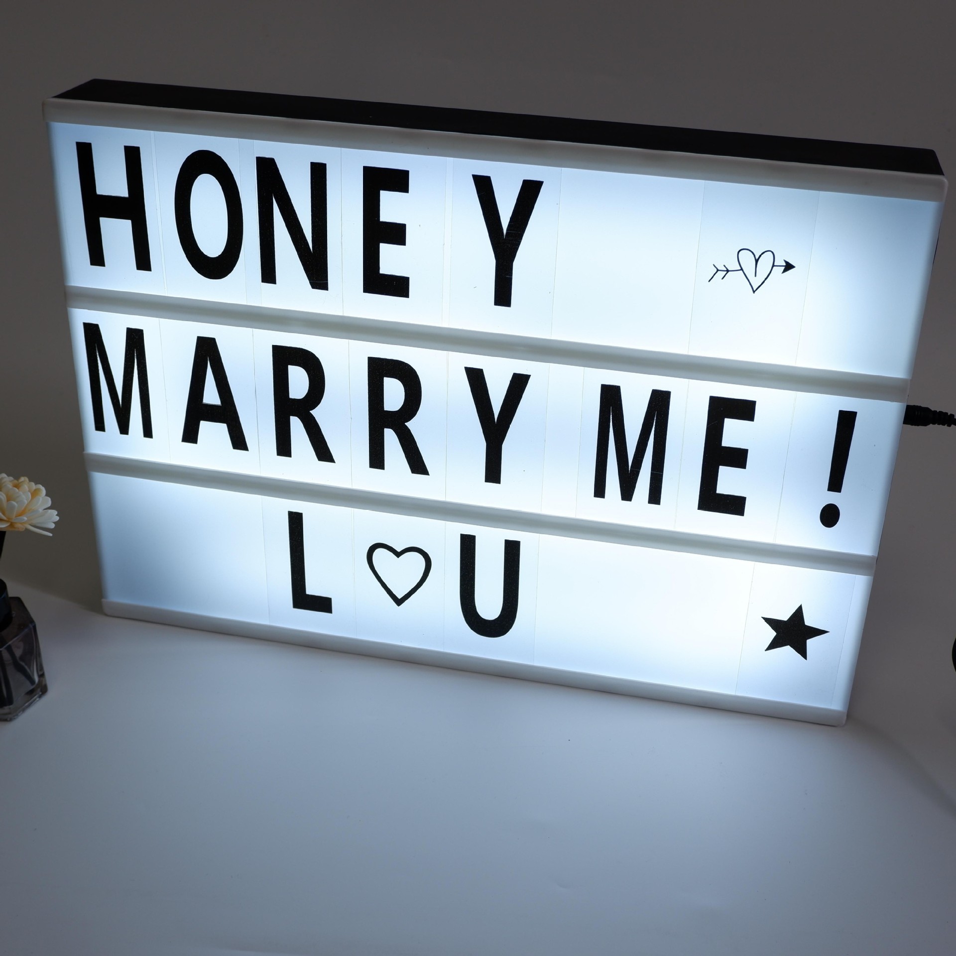 Suministro directo de fábrica transfronterizo Amazon luminoso LEDA3 A4 A5 A6 carta caja de luz amor modelado luz al por mayor