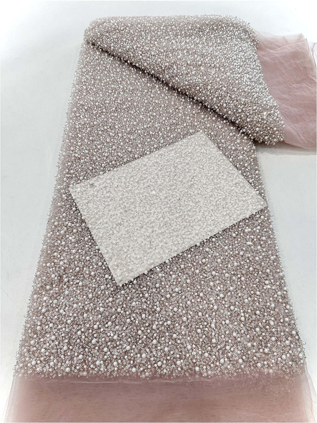 Tela de bordado con cuentas y lentejuelas, resistente y de alta densidad, para vestido de novia, vestido de noche, traje de espectáculo, bordado de lentejuelas en malla