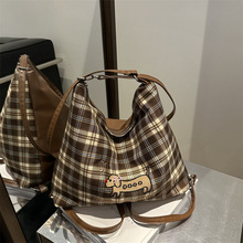 ͨ�ڴ���������Ů2024�¿�����Ϟ�c���p��󱳰��μ�б������ذ�