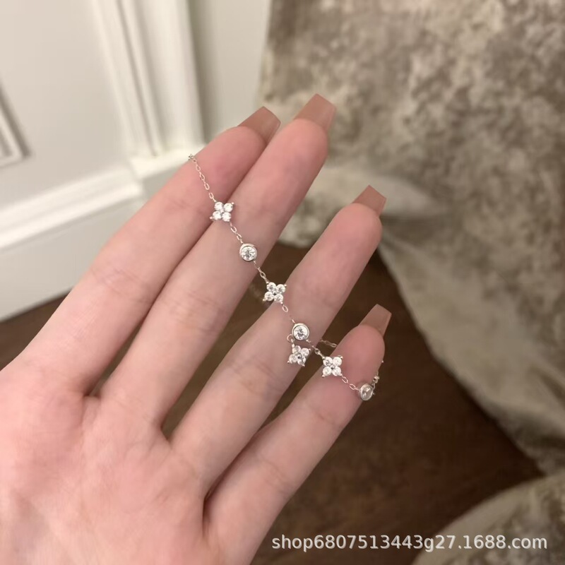 2025 Popular French High-End Four-Leaf Clover Star Bright Zircon Copper Exquisite Five-Flower Bracelet Cross-Border Bracelet for Women