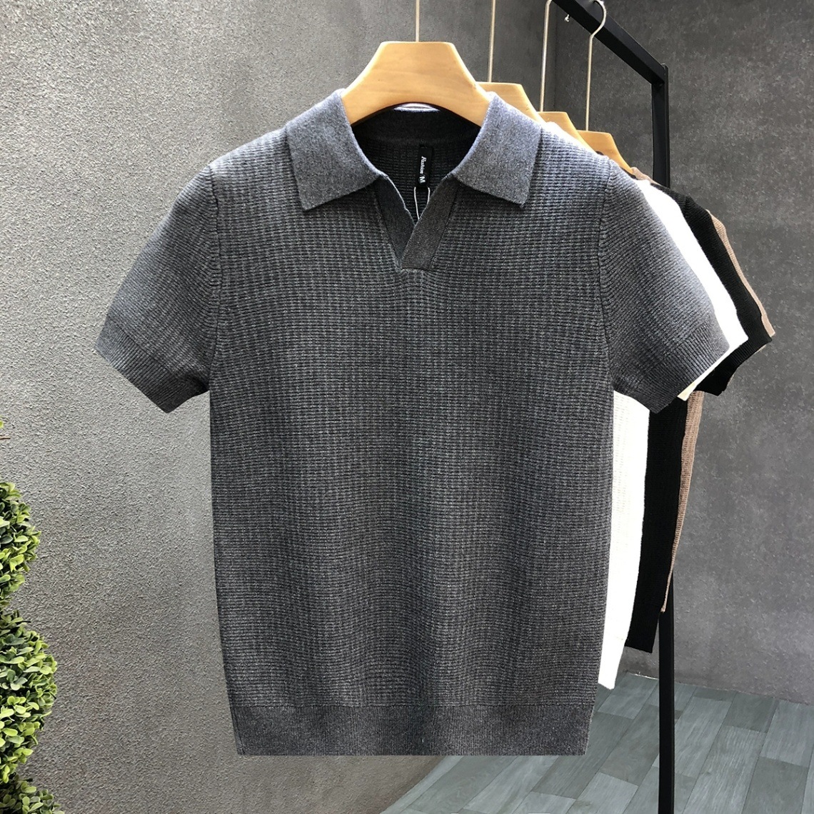 Camisa POLO suéter de manga corta con cuello en V para hombre, seda de hielo transpirable de verano de negocios delgados, versión coreana, comercio exterior transfronterizo al por mayor