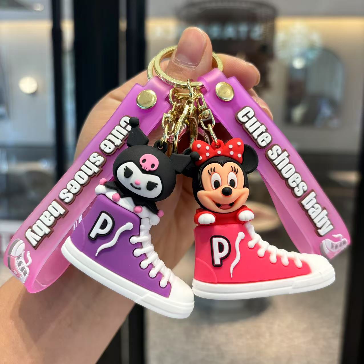 20 zapatos de lona Kolomi llaveros Sanrio colgantes llaveros Steely agarrar un pequeño regalo al por mayor