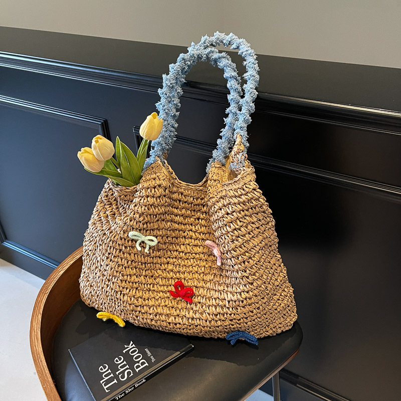 Hand-Woven Bag 2026 Cute Bow Beach Bag Fashionable Casual Shoulder Straw Tote Bag Vacation Style Bag