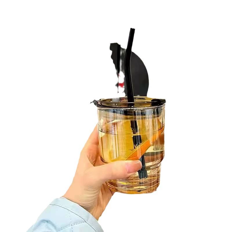 Двухсекционная стеклянная кружка, 450 мл, размеры 90×118×72 мм, с крышкой и трубочкой (янтарный или дымчатый серый)
